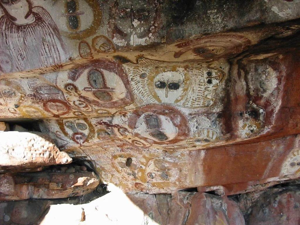 Aboriginal_Cave Painting Depicting Aliens?