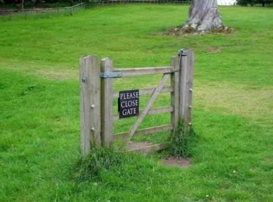 Please Close Gate